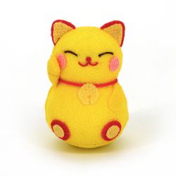 Yellow okiagari manekineko doll in chirimen fabric - OKIAGARI MANEKINEKO - 5 cm