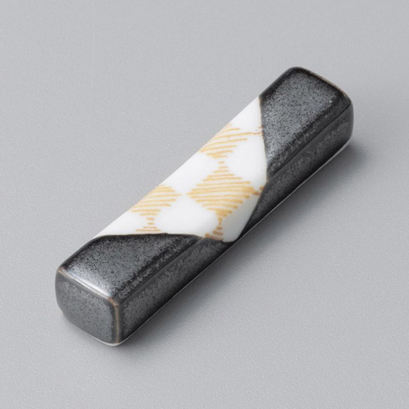 Japanese ceramic chopstick rest, BISUKU NAGATSUNO